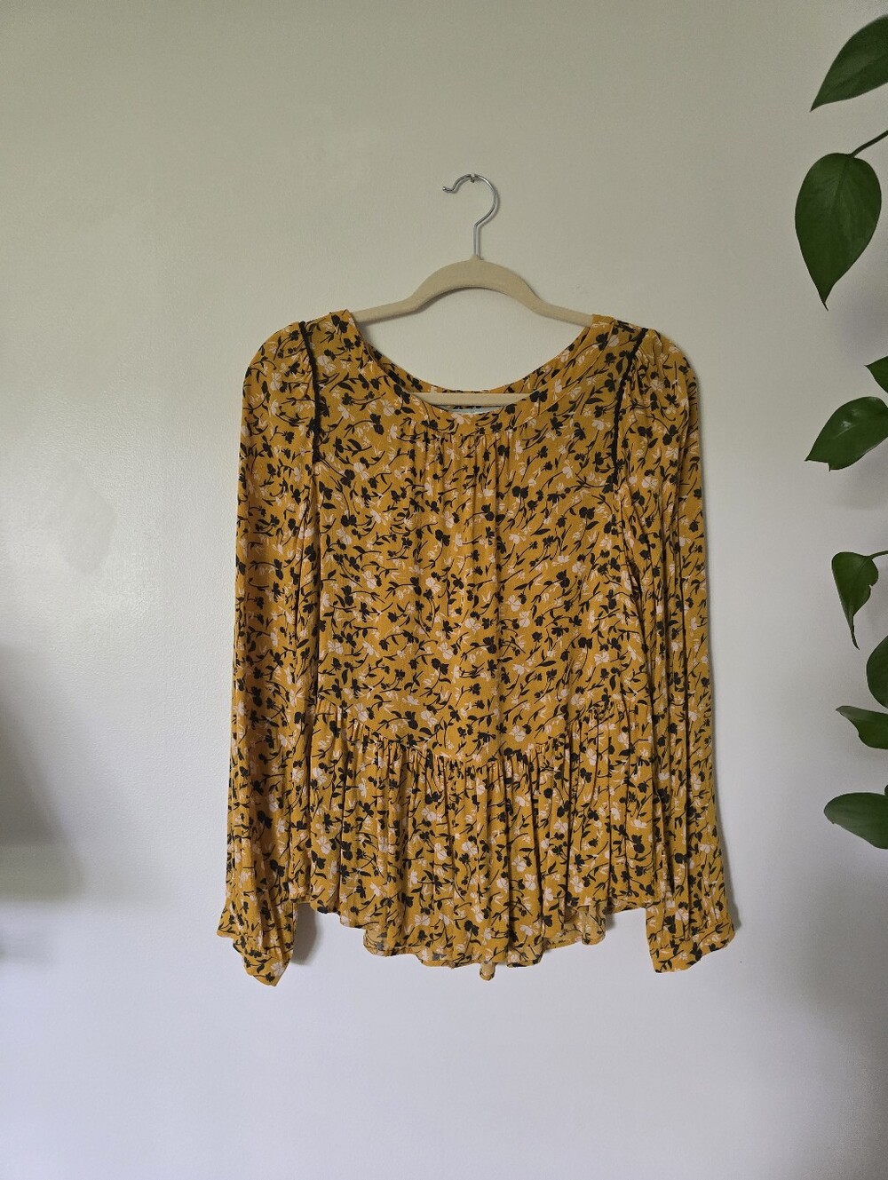 Maeve Anthropologie Size Small Mustard Yellow Floral Top